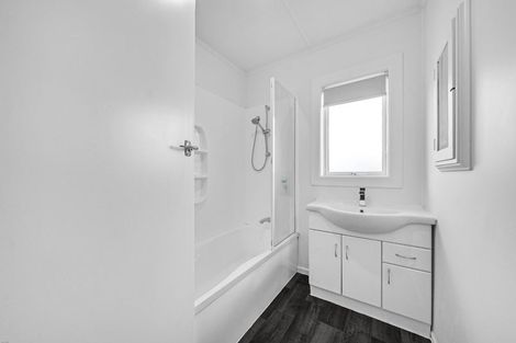 Photo of property in 25 Kayes Road, Pukekohe, 2120