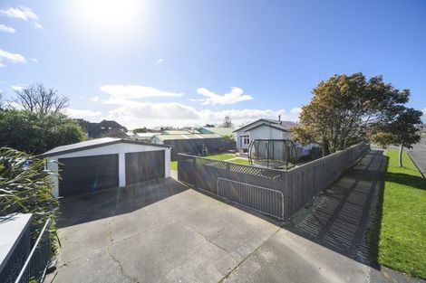 Photo of property in 46 Kingswood Street, Takaro, Palmerston North, 4412