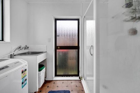 Photo of property in 17 Upjohn Street, Brooklands, New Plymouth, 4310