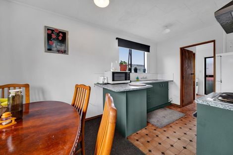 Photo of property in 17 Upjohn Street, Brooklands, New Plymouth, 4310