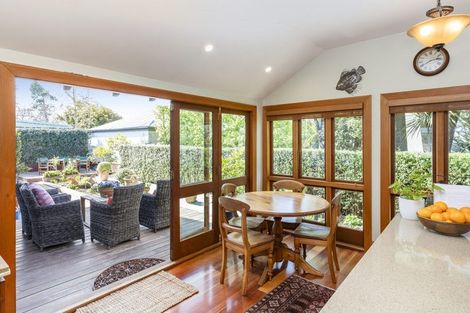 Photo of property in 39 Holly Road, St Albans, Christchurch, 8014