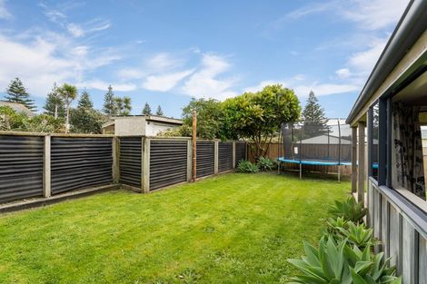 Photo of property in 81 Moana Street, Otaki Beach, Otaki, 5512