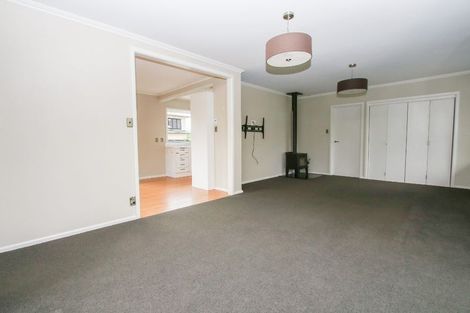 Photo of property in 28 Pulham Crescent, Queenwood, Hamilton, 3210