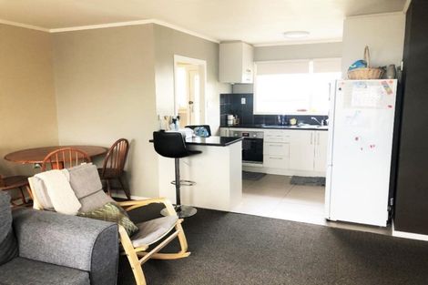 Photo of property in 2/93 Barrack Road, Mount Wellington, Auckland, 1060