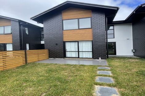 Photo of property in 74 Papatupu Way, Kumeu, 0810