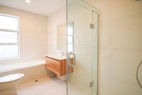 Photo of property in 10a Tirimoana Road, Te Atatu South, Auckland, 0602