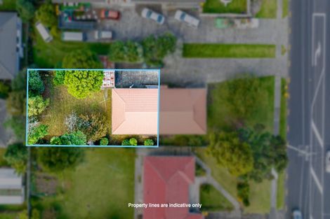 Photo of property in 2/219 Swanson Road, Henderson, Auckland, 0610