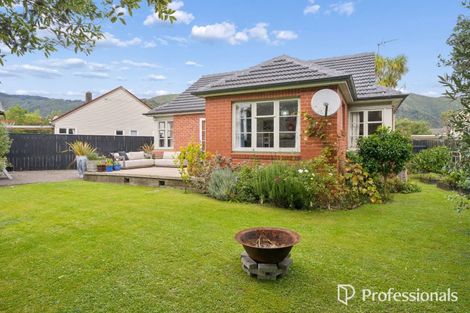 Photo of property in 6 Anson Grove, Naenae, Lower Hutt, 5011