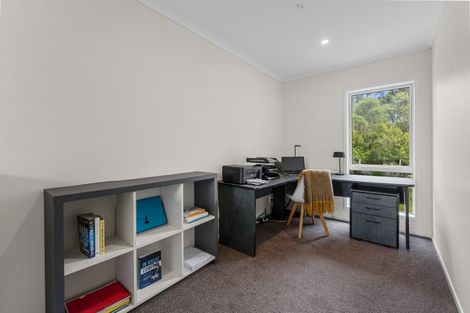 Photo of property in 18 Steam Hauler Track, Waitakere, Henderson, 0782