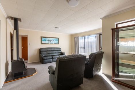 Photo of property in 28b Pollen Street, Woodville, 4920