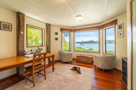 Photo of property in 16 Creswell Street, Opua, 0200