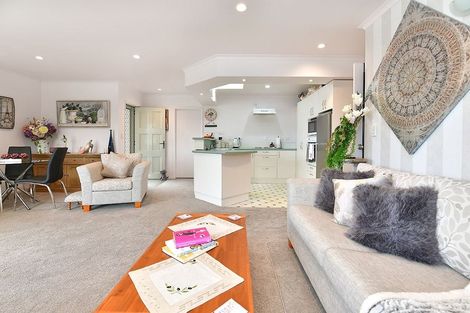 Photo of property in 38a Bay Street, Red Beach, 0932