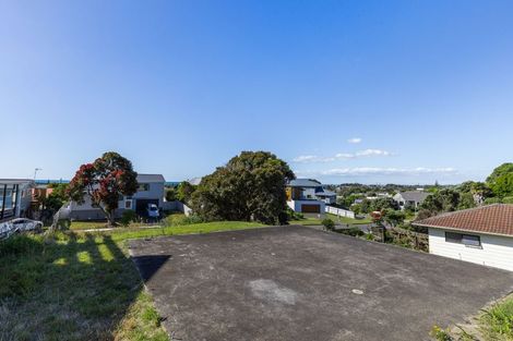Photo of property in 39 Hicks Crescent, Waikanae Beach, Waikanae, 5036