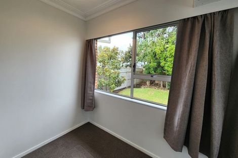 Photo of property in 2/17 Doment Crescent, Orewa, 0931
