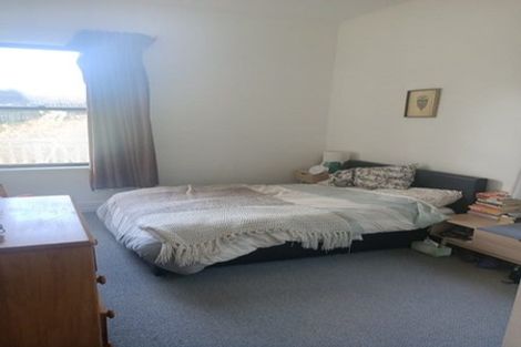 Photo of property in 56 Kelburn Parade, Kelburn, Wellington, 6012