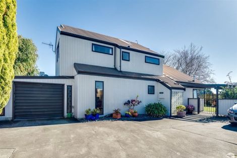 Photo of property in 16 Cormack Place, Greenmeadows, Napier, 4112