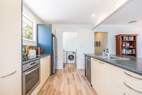 Photo of property in 252 Major Drive, Kelson, Lower Hutt, 5010