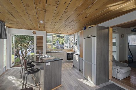 Photo of property in 151 Maunsell Road, Port Waikato, Tuakau, 2695