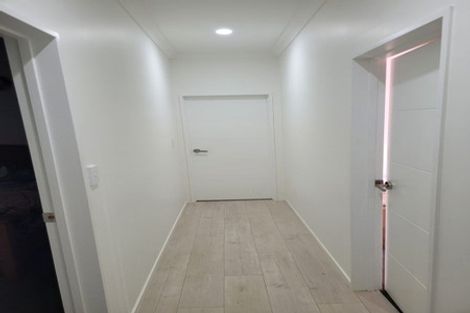 Photo of property in 48a Nikau Street, New Lynn, Auckland, 0600
