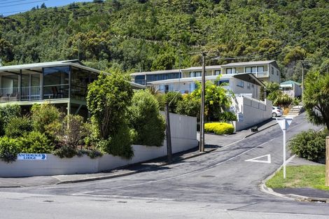 Photo of property in 4k Rutland Street, Picton, 7220