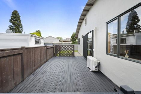 Photo of property in 2a Wellington Street, Feilding, 4702