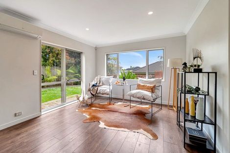 Photo of property in 23 Laurel Oak Drive, Schnapper Rock, Auckland, 0632