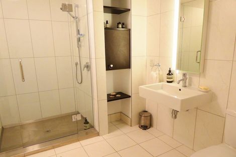 Photo of property in Montreaux Apartments, 8b/164 The Terrace, Wellington Central, Wellington, 6011