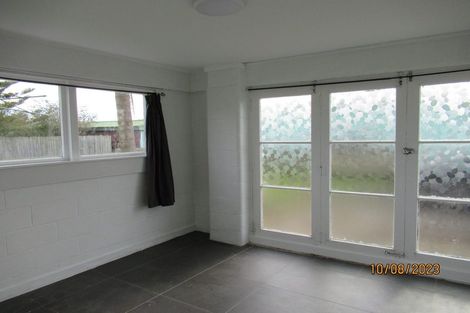 Photo of property in 55a View Road, Henderson, Auckland, 0612