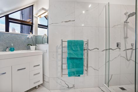 Photo of property in 1/28 Alexander Street, Cockle Bay, Auckland, 2014