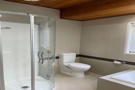 Photo of property in 8 Copperfield Terrace, Mellons Bay, Auckland, 2014