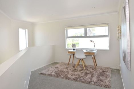 Photo of property in 3 Karauria Lane, Orewa, 0931