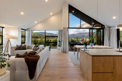 Photo of property in Kawarau Heights, 29 Kawarau Heights Boulevard, Lake Hayes, Queenstown, 9304