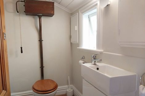 Photo of property in 23 Ascot Street, Thorndon, Wellington, 6011