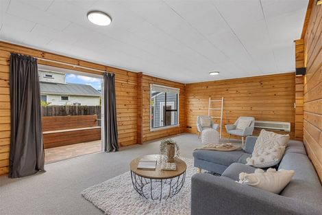 Photo of property in 2/293 Burwood Road, Burwood, Christchurch, 8083