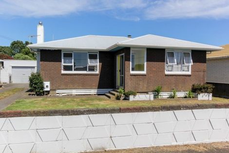 Photo of property in 21 King Street, Waitara, 4320