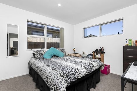 Photo of property in 11 Totara Meadows Court, Wiri, Auckland, 2104