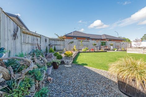 Photo of property in 6 Pegasus Place, Kelvin Grove, Palmerston North, 4414