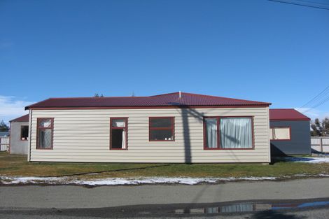 Photo of property in 40 Totara Drive, Twizel, 7901