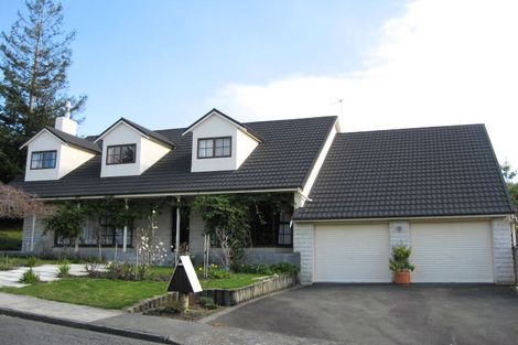 Photo of property in 35 Tauroa Road, Havelock North, 4130