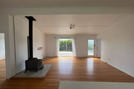 Photo of property in 126 Pukehina Parade, Pukehina, Te Puke, 3189
