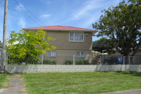 Photo of property in 31 Mckenzie Road, Mangere Bridge, Auckland, 2022