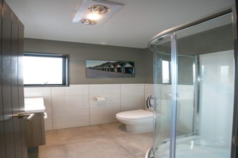 Photo of property in 5 Wharenui Road, Upper Riccarton, Christchurch, 8041