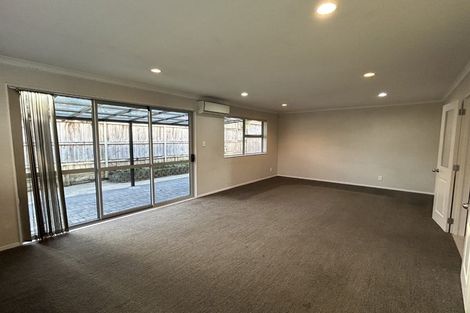 Photo of property in 19 Springcrest Drive, Karaka, Papakura, 2113