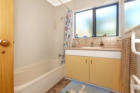 Photo of property in 95 Ymca Road, Mahia, 4198