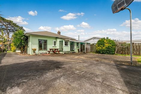 Photo of property in 47 Roys Road, Weymouth, Auckland, 2103
