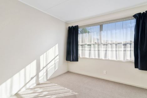 Photo of property in 17 Chaucer Place, Owhata, Rotorua, 3010
