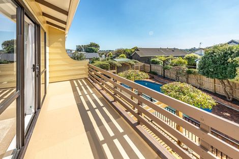 Photo of property in 12 Akepiro Place, Tawhero, Whanganui, 4501