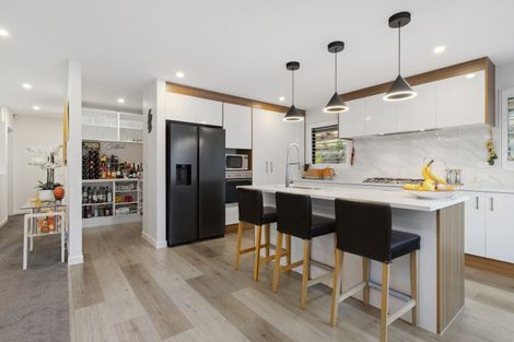 Photo of property in 4 Brownlee Place, Pukekohe, 2120