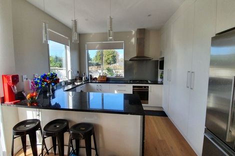 Photo of property in 10a Carbine Road, Mount Wellington, Auckland, 1060