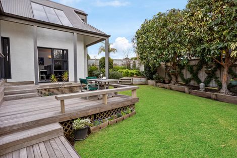 Photo of property in 1/28 Alexander Street, Cockle Bay, Auckland, 2014